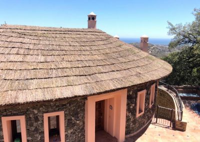 Techos de brezo nacional de primera calidad con sistema contra incendios